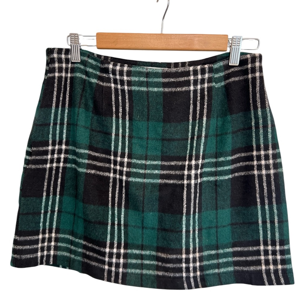 Green Plaid Mini Skirt NWT Size Medium Wool Blend Preppy Schoolgirl Style - Picture 5 of 7